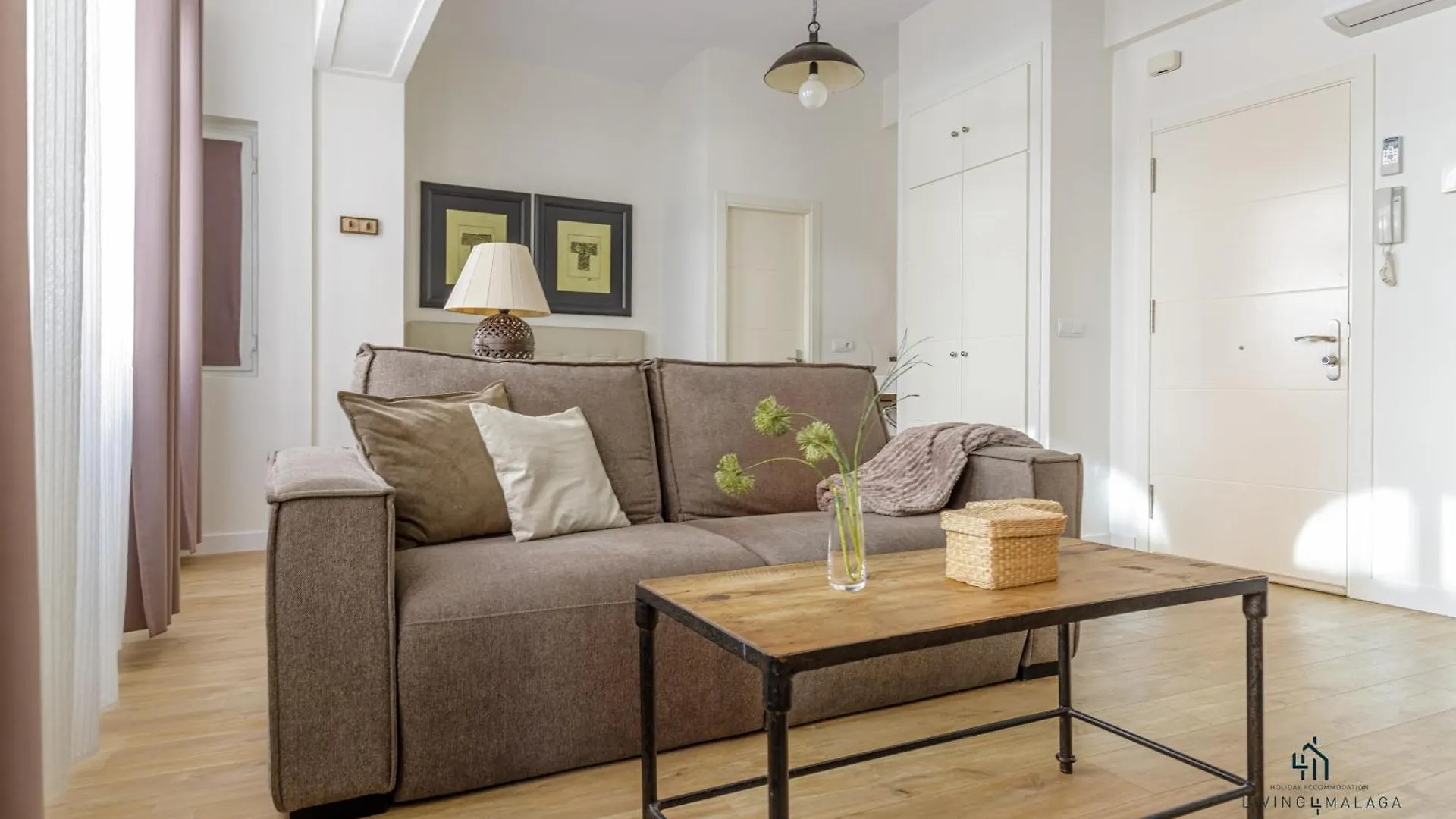 Living4Malaga Charming Twin Apartment 0*, Malaga